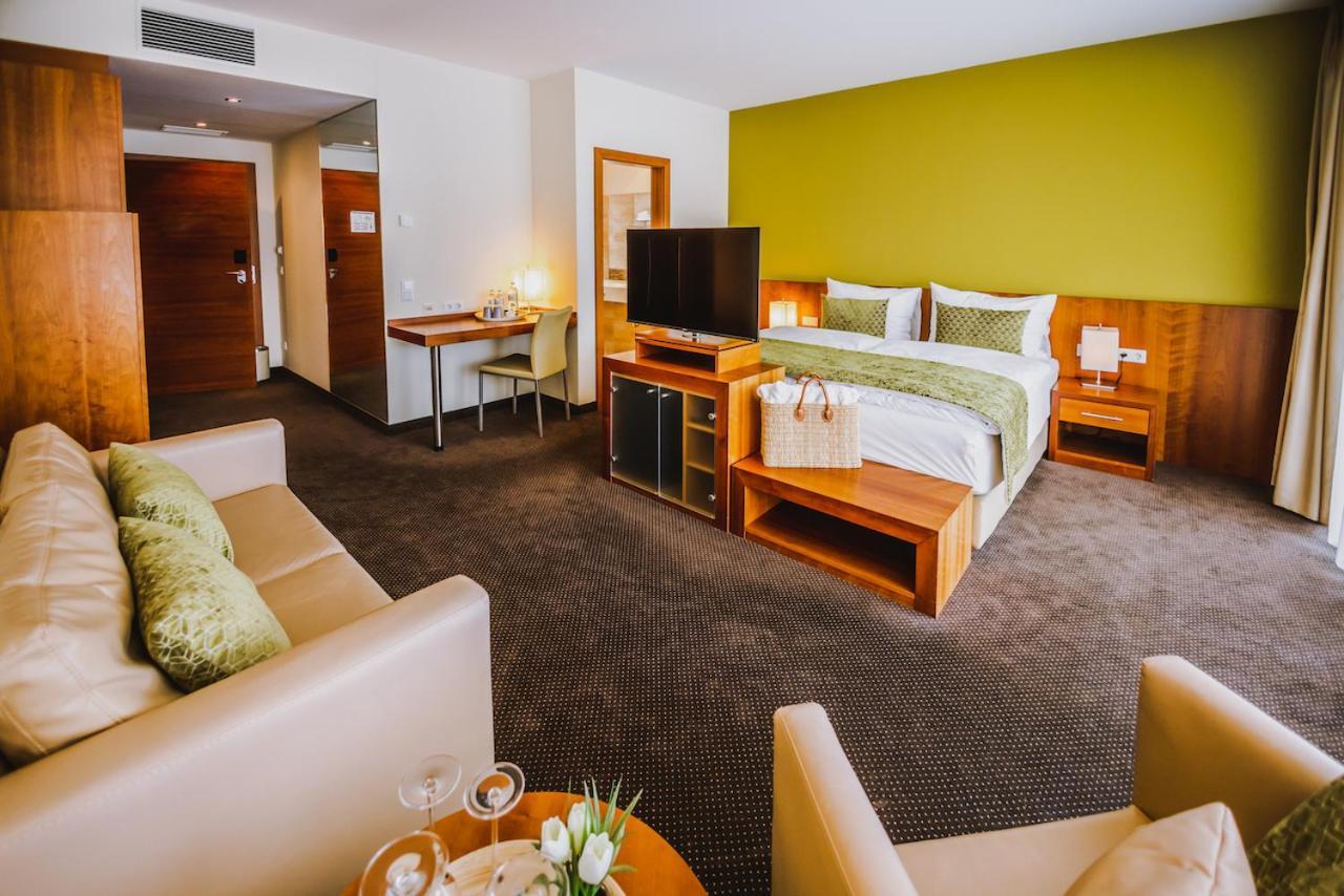 Seehotel Sued By S4Y Velden am Wörthersee Zewnętrze zdjęcie