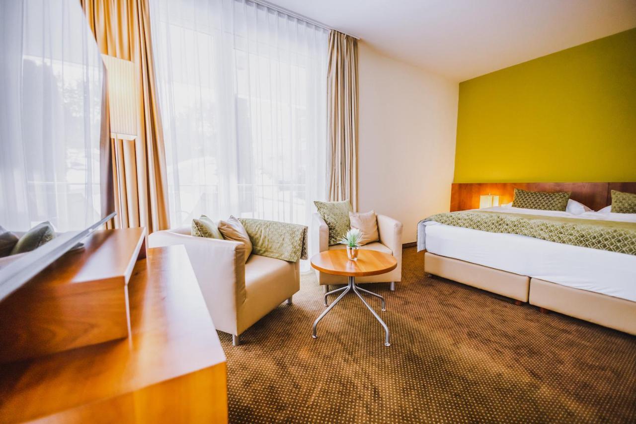 Seehotel Sued By S4Y Velden am Wörthersee Zewnętrze zdjęcie